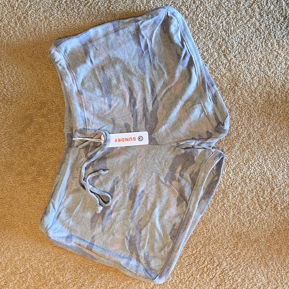 Sundry camo shorts